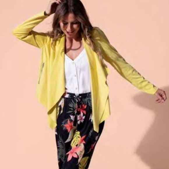 Chic Gold Asymmetrical Women's Jacket - Picture 16 of 16